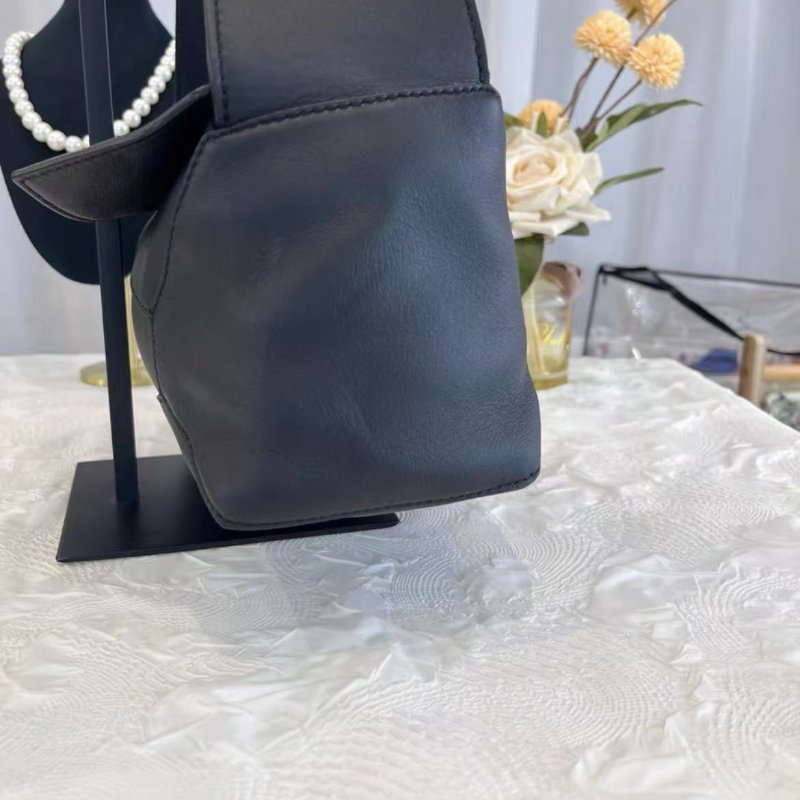 LOEWE Puzzle Hobo 黑色牛皮腋下包 29*13*13 99新 配件塵袋-4