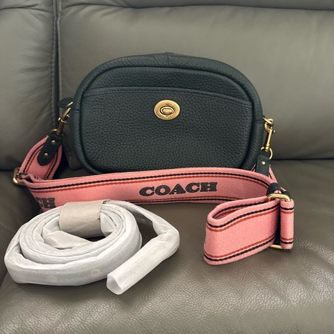 COACH 雙肩帶肩背包