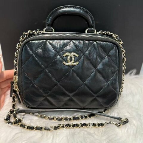 Chanel 24b 油蠟皮相機包 全新配件塵袋盒子購證