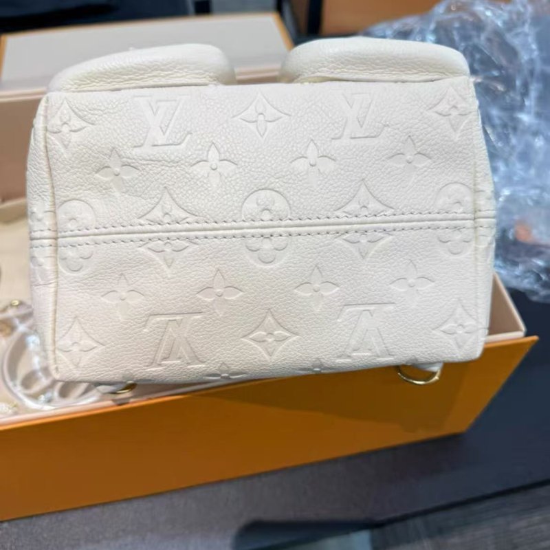 Lv backup 壓紋奶油白青蛙後背包 全新配件盒子購證塵袋-5