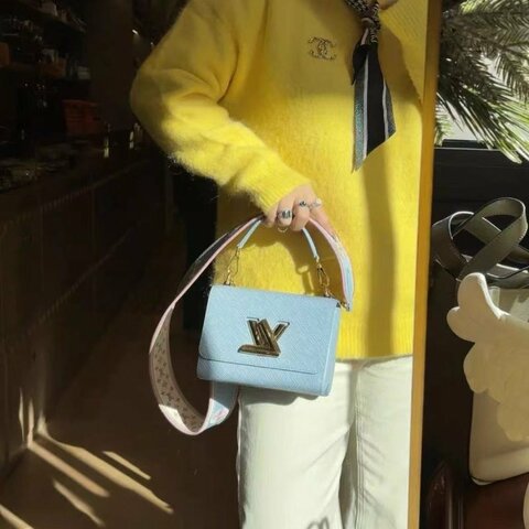 LV baby水藍色水波紋twist 小號19x15x9cm 全新配件塵袋盒子