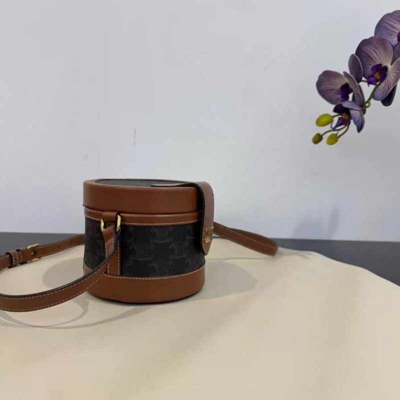 Celine 老花小號圓筒包13×11×13cm 98新 配件塵袋-4