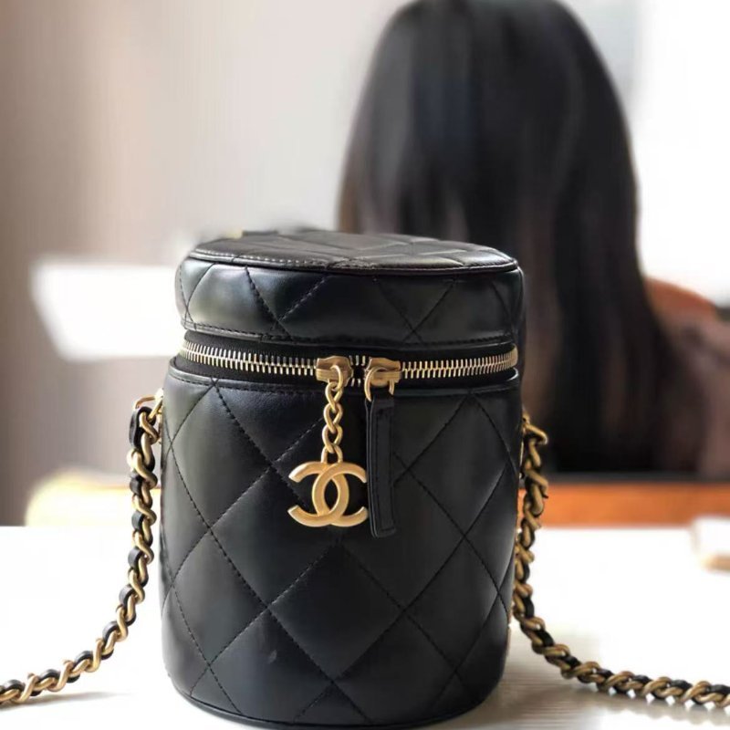 CHANEL 圓筒包牛皮黑色小號 芯片款13x16 98新配件塵袋-0