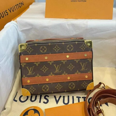LV NBA聯名款 Handle Trunk 盒子包芯片款 21*15*7 99新配件塵袋