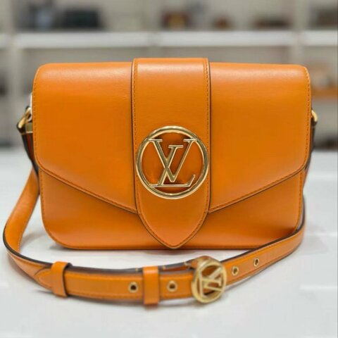 LV Pont 9橘色斜背包 23*15cm 97新 配件塵袋