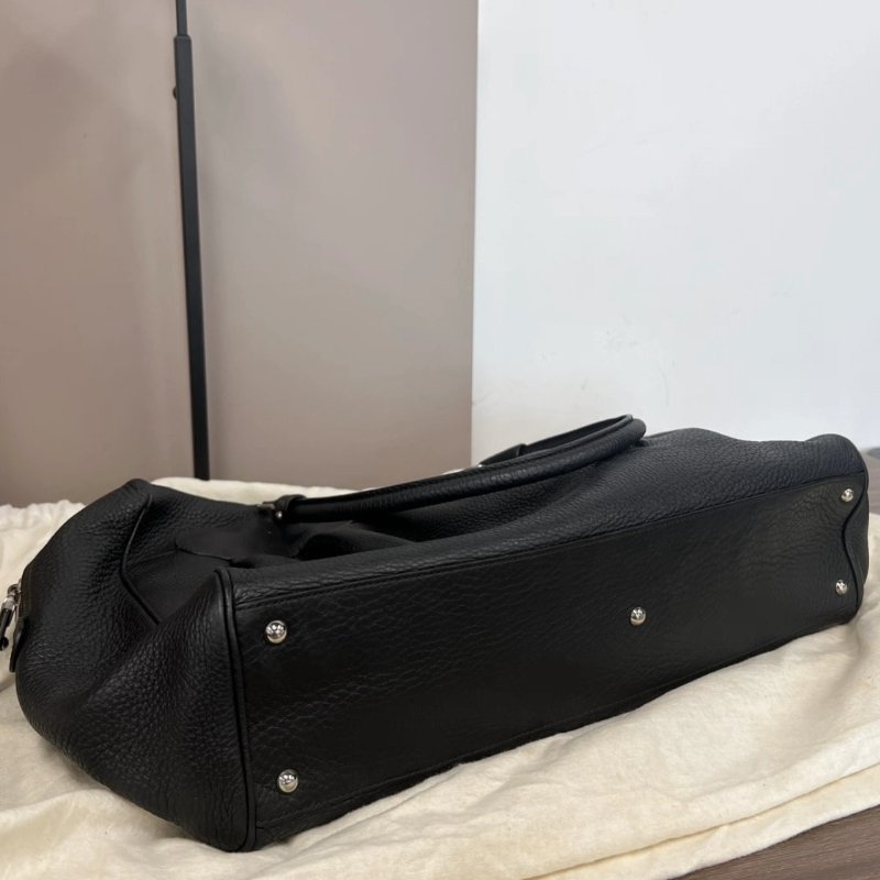 FERRAGAMO 黑色銀扣波士頓保齡球包 37*26*12 98新配件塵袋-4