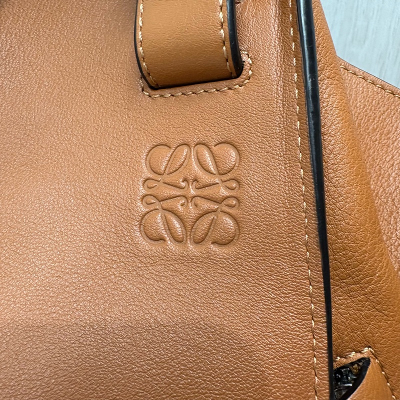 LOEWE羅意威｜Hammock Medium 子母吊床包 棕色焦糖色銀扣 中號-1