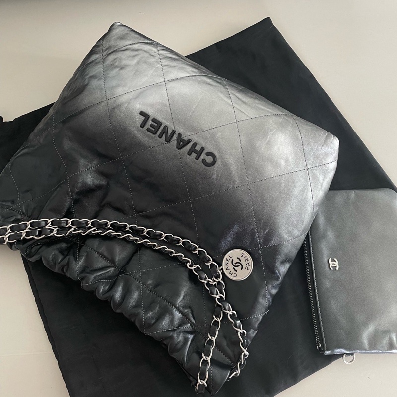 Chanel 24C系列22Bag 中號 約35cm  黑銀漸變色 限定款-1
