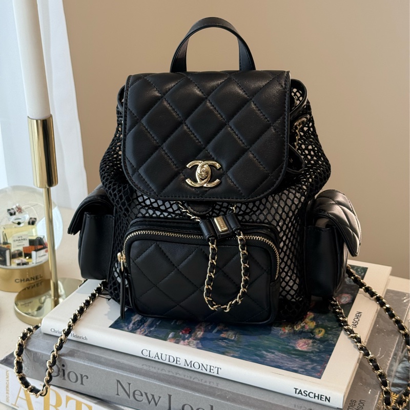 關穎同款❤️CHANEL 黑色簍空網眼雙肩包後背包-0