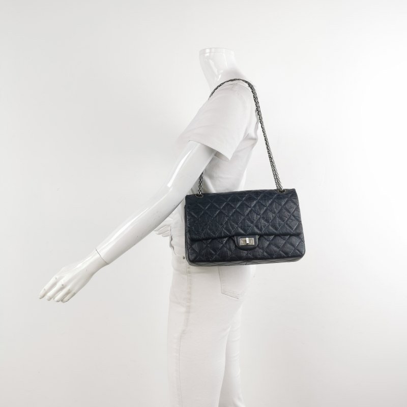 Chanel 2.55 Flap Bag 季節限定款 大號 油蠟皮 菱格絎縫 長方形旋扣 單肩包-1