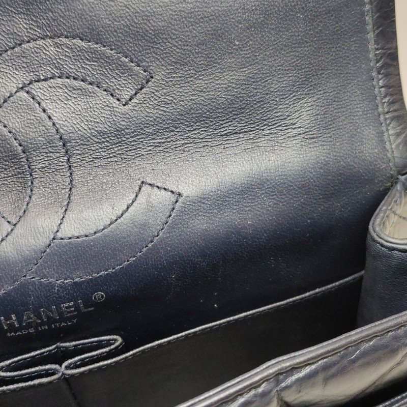 Chanel 2.55 Flap Bag 季節限定款 大號 油蠟皮 菱格絎縫 長方形旋扣 單肩包-9