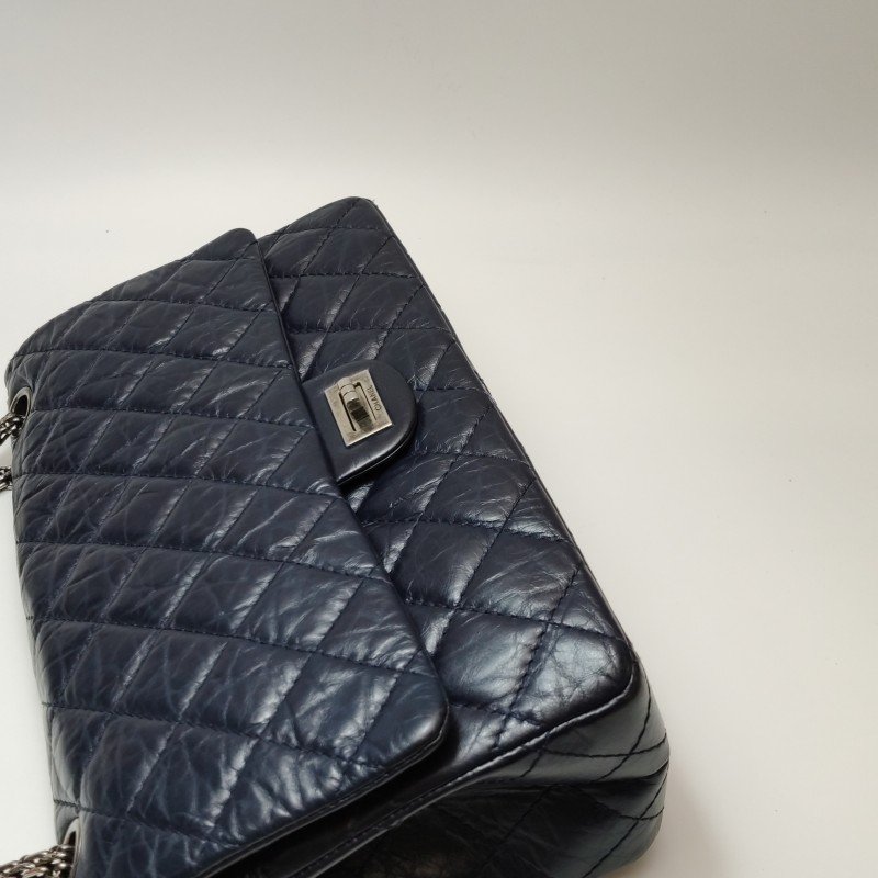 Chanel 2.55 Flap Bag 季節限定款 大號 油蠟皮 菱格絎縫 長方形旋扣 單肩包-13