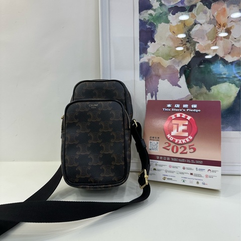 Celine老花手機包斜背包 可以裝下手機鑰匙
