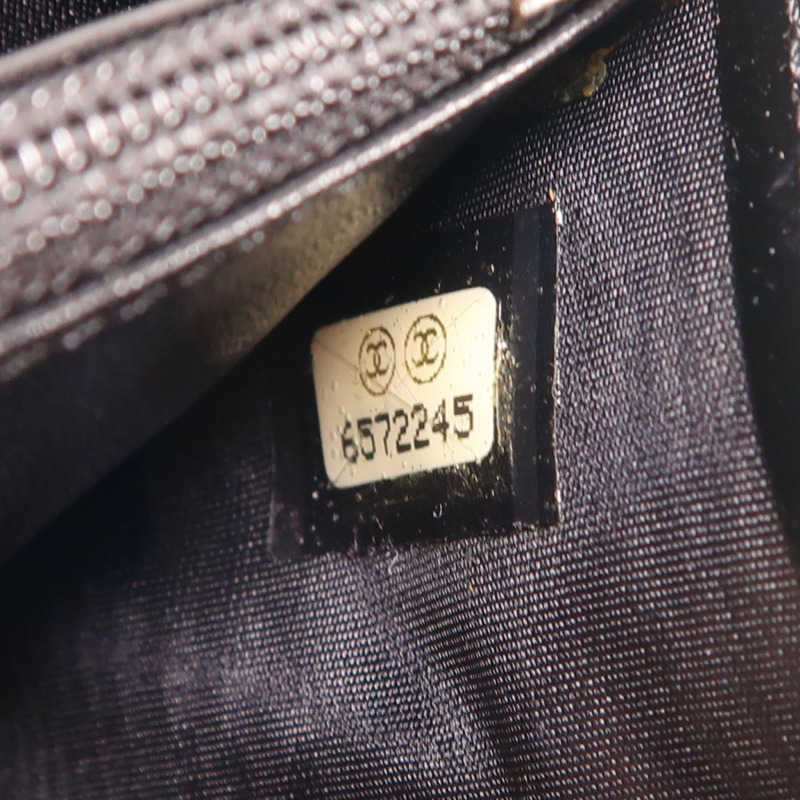 CHANEL 漆皮皮革Wallet銀扣錢包-7