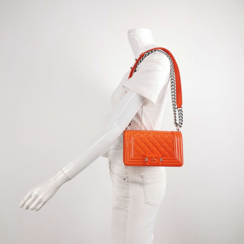 Chanel Leboy 季節限定款 小號 漆皮 菱格絎縫 方形 雙C鎖扣 單肩包-1