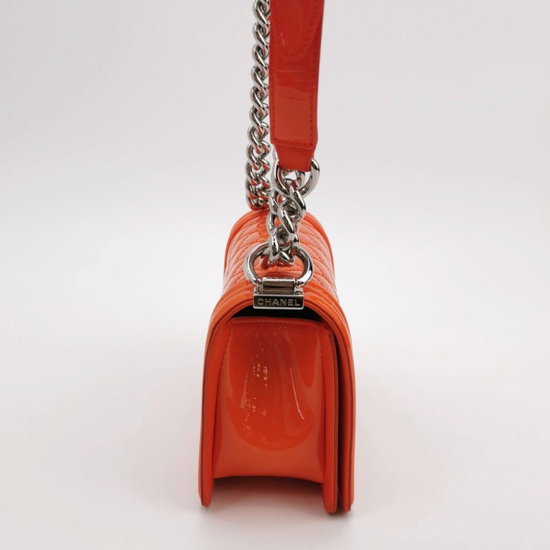 Chanel Leboy 季節限定款 小號 漆皮 菱格絎縫 方形 雙C鎖扣 單肩包-4