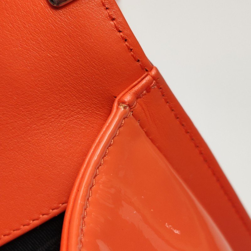 Chanel Leboy 季節限定款 小號 漆皮 菱格絎縫 方形 雙C鎖扣 單肩包-24