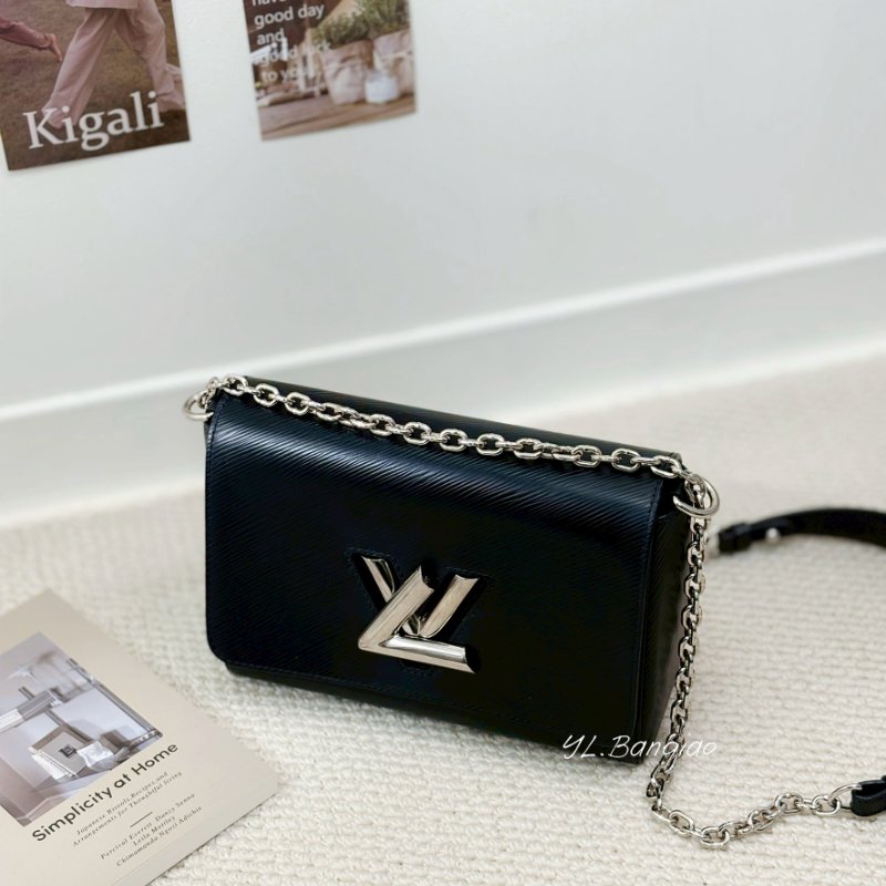 LV TWIST MM 黑色水波紋銀色轉釦下蓋包/M21110-0