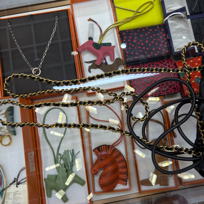 Chanel 香奈兒 22bag Mini黑色金扣 小垃圾包-11