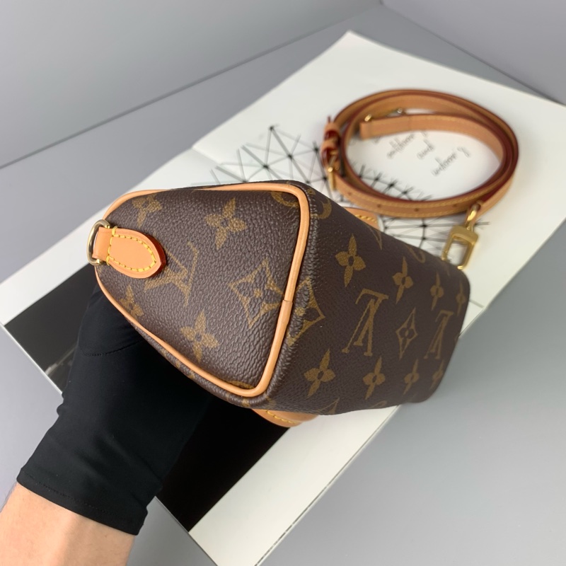 ◻️ LV nano speedy M81085-4