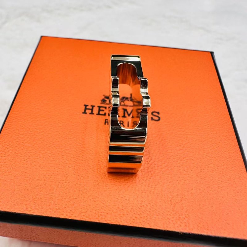 全新 Hermes愛馬仕 雙面馬頭絲巾扣 雙面黑金 /金色-3