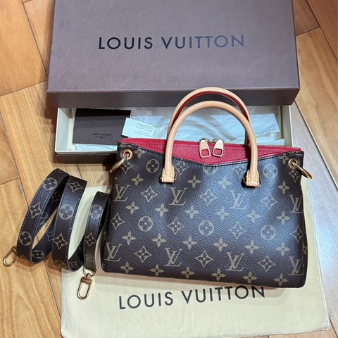 LOUIS VUITTON. PALLAS BB 手提/側背包