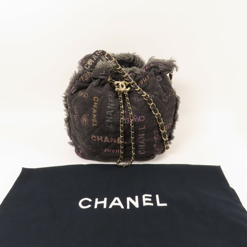 CHANEL 牛仔布Bucket Bag銀扣鏈帶肩背袋-14