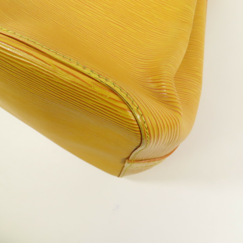 LOUIS VUITTON Epi Petit Noe金扣肩背袋-15