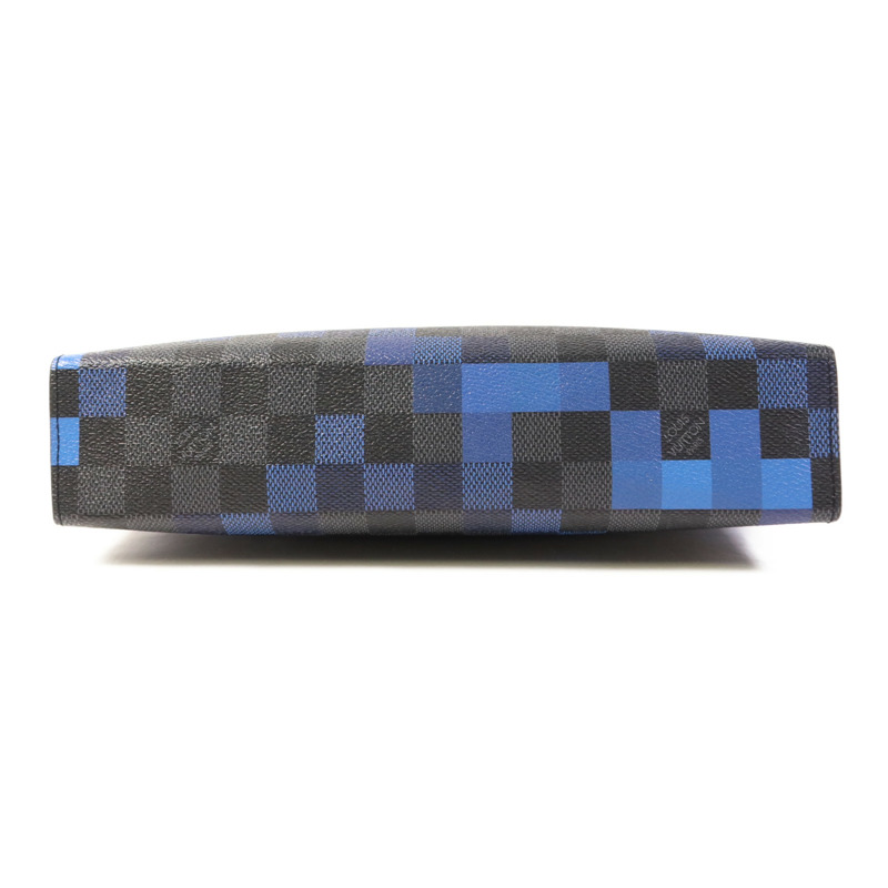 LOUIS VUITTON Damier Graphite Pixel Pochette Voyage MM銀扣手拿包-3