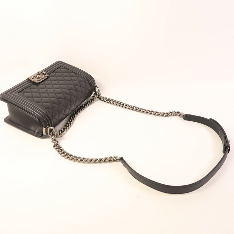 CHANEL 牛皮皮革Boy 25銀扣鏈帶肩背袋-8