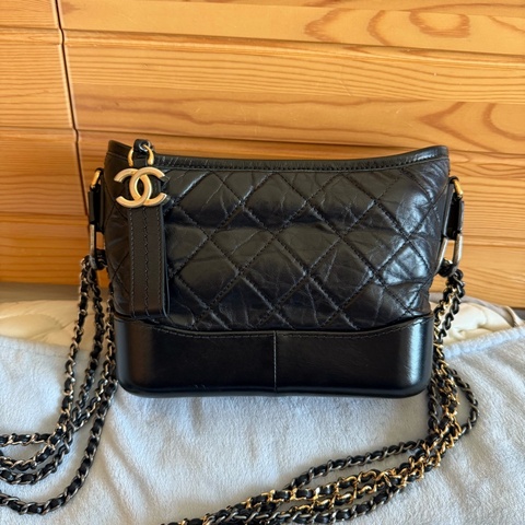 Chanel 全黑流浪包(小號）
