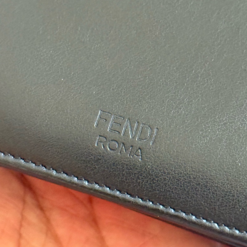 Fendi 怪獸眼睛黑色牛皮對折短夾-6