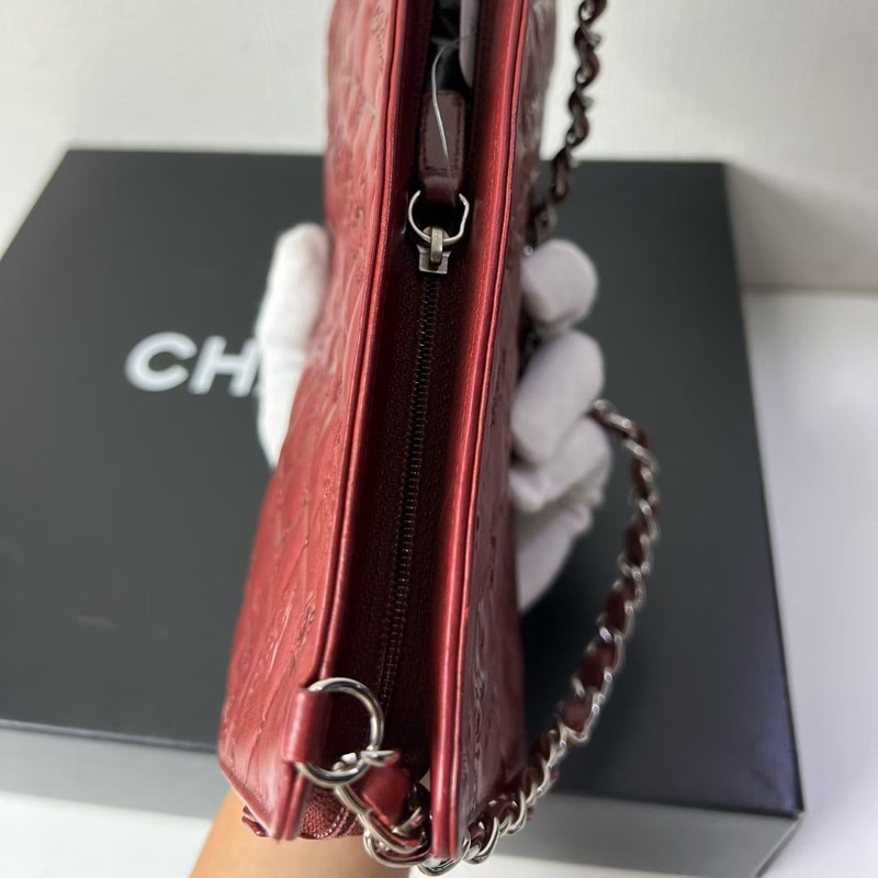 Chanel icon shoulder bag-6