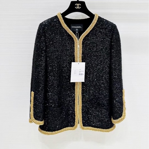 ⭐️ Chanel Jacket 外套