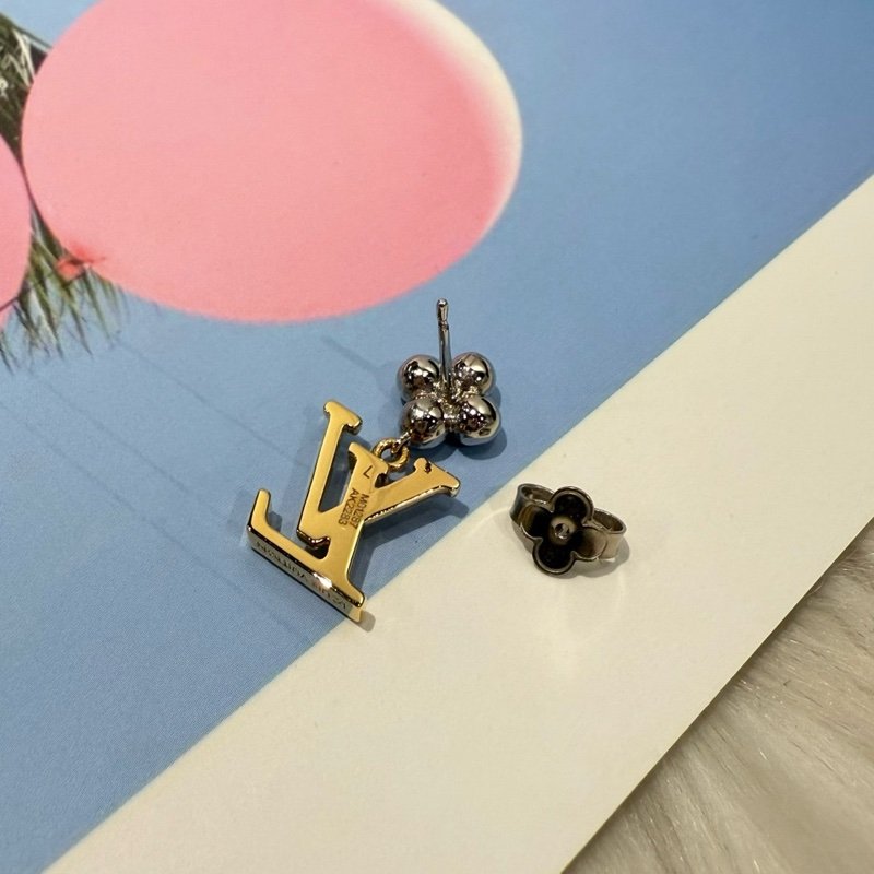 LV 經典耳環 (金色)-1