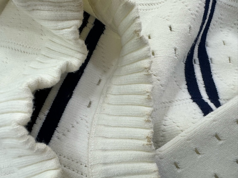 Fendi芬迪繫帶蝴蝶結圓領白色針織毛衣 42碼-5