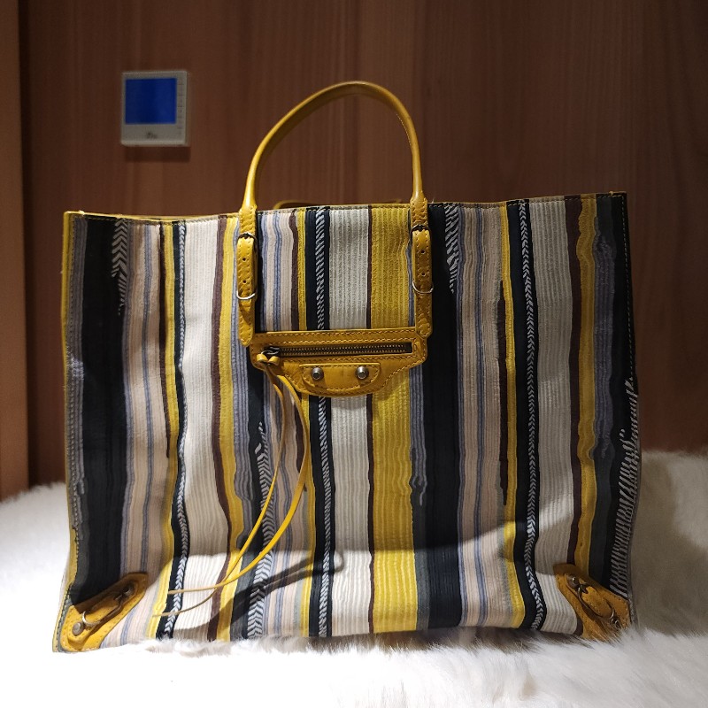 Balenciaga-0