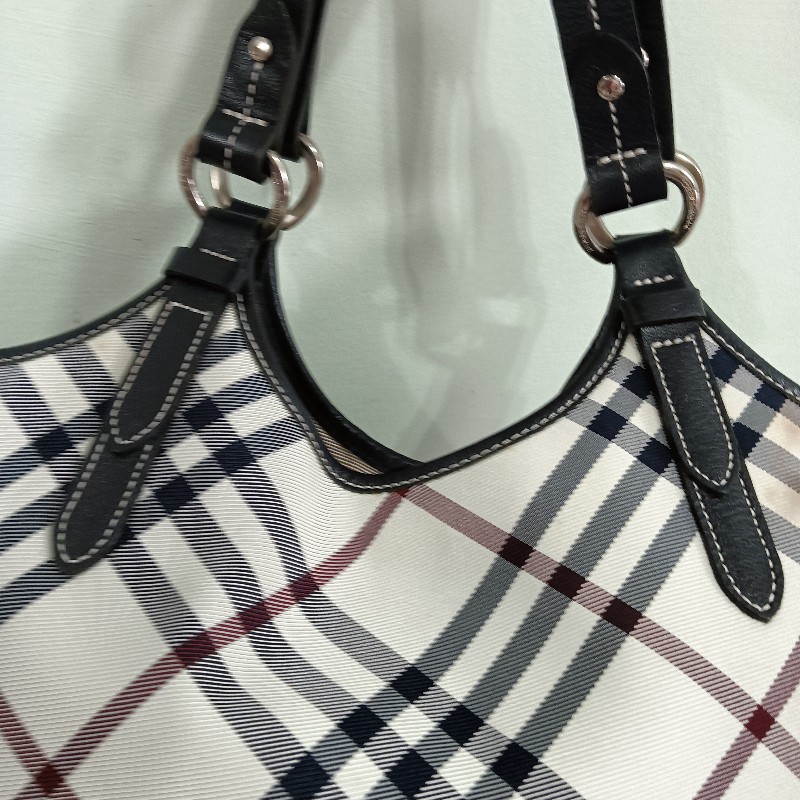 日本製絕版品!BURBERRY BLUE LABEL經典藍標側背包,日本製,九成以上新,商品參考售價台幣$9900-3