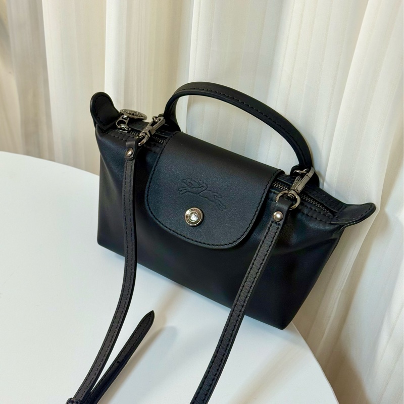 ✔️LONGCHAMP Le Pliage Xtra XS 小牛皮迷你水餃包/黑色-2