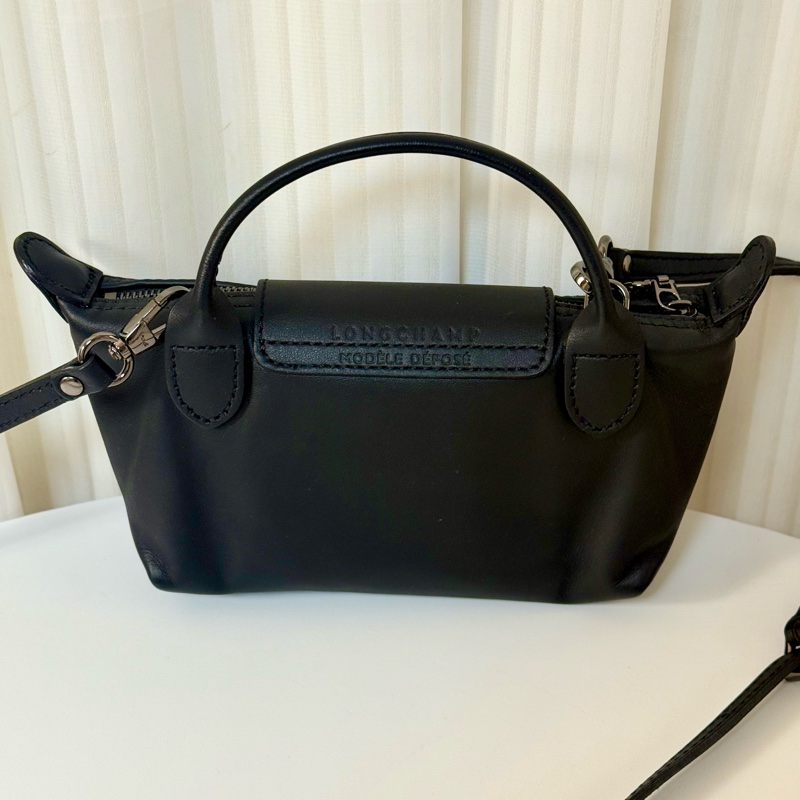 ✔️LONGCHAMP Le Pliage Xtra XS 小牛皮迷你水餃包/黑色-4