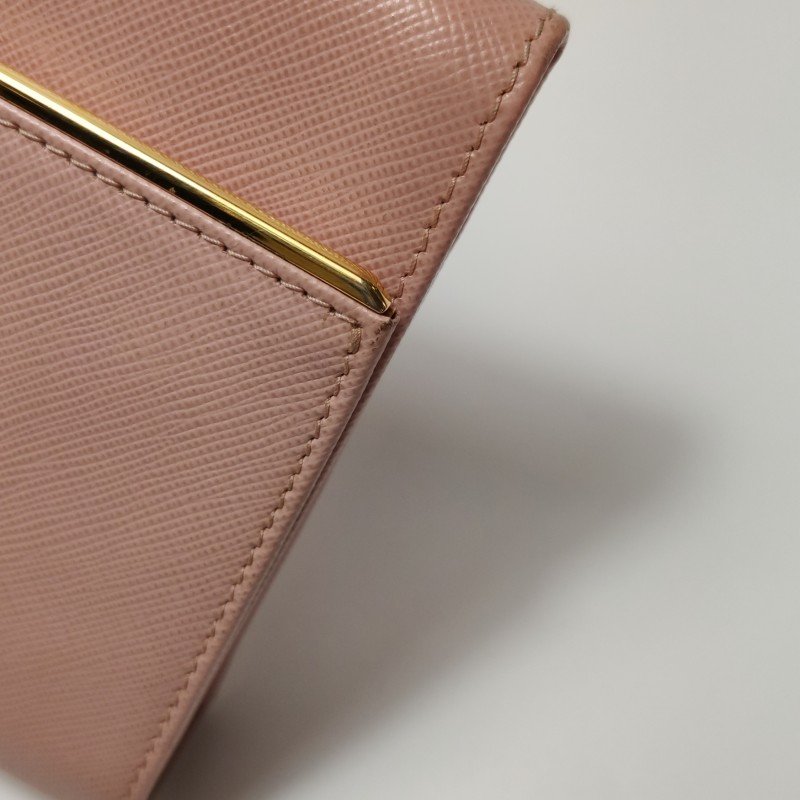Prada 牛皮 純色 字母 Logo 手拿包-13