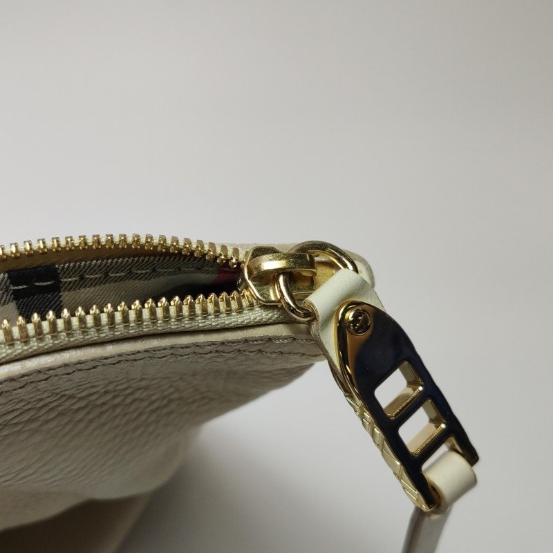 Burberry 牛皮 純色 字母 Logo 標誌 tote 托特包 單肩包-11