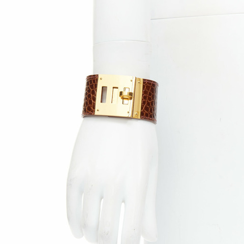 HERMES Kelly Dog brown polished gator leather GHW turnlock bracelet