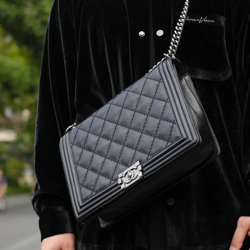 全網最低價😍Chanel黑銀中大號牛皮leboy鏈條單肩斜挎包-3