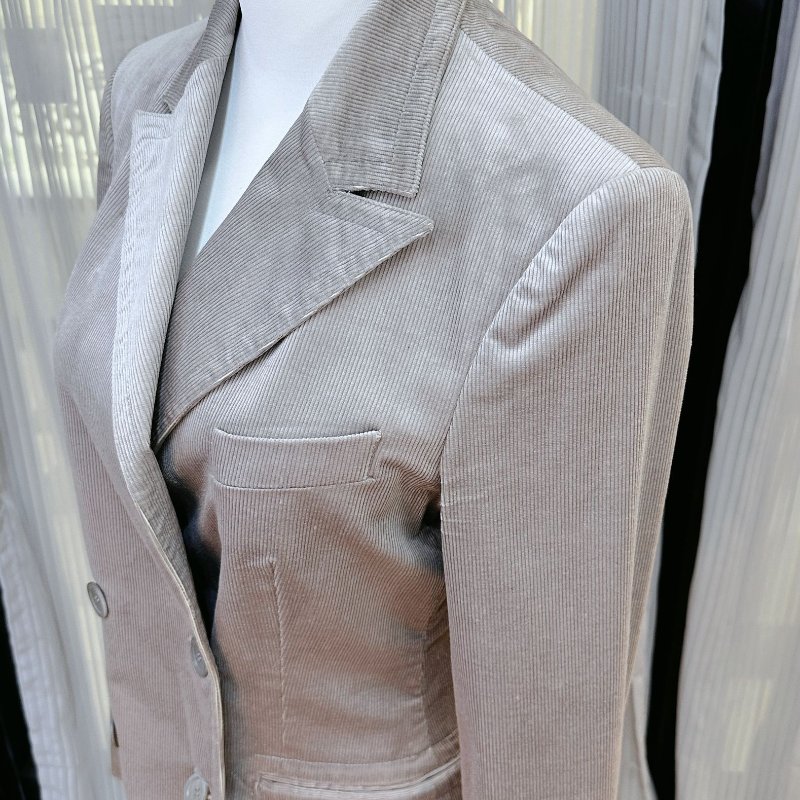 Gucci 休閒外套  淺灰色薄款小西裝 折褶修身衣擺-5