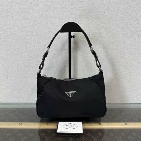 PRADA 黑銀降落傘肩背hobo手提腋下包 26*15*9 新98配件保卡