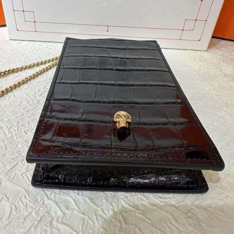 亞歷山大麥昆/Alexander McQueen竪版錢包 長款卡包 錢夾 稀有霧面鰐魚紋 個性鏈條挎包 可放手機鑰匙等 材質:牛皮霧面壓鰐魚紋-3