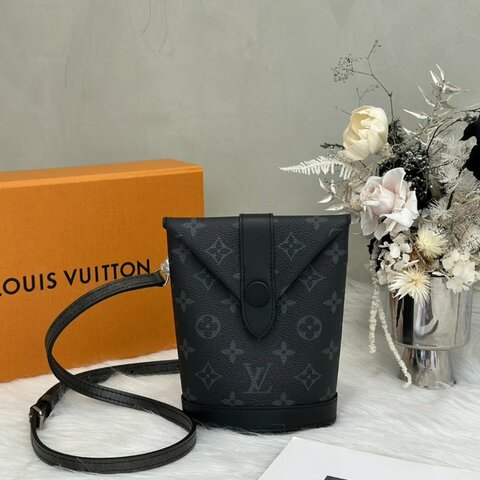 LOUIS VUITTON Envelope Pouch隨身包 - 黑