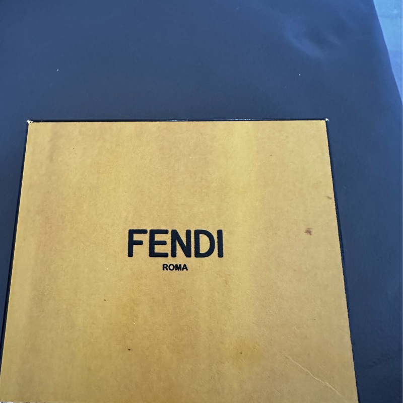 FENDI小怪獸雙折短夾-8