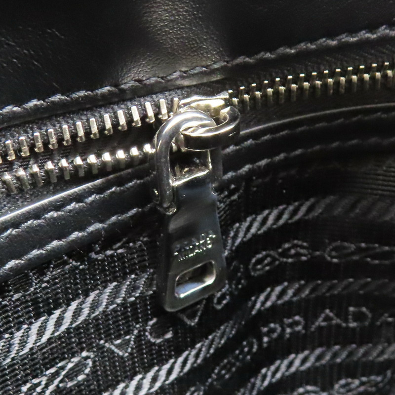 黑色 City牛皮 Racing Logo 相機包 肩背包【PRADA 普拉達】 1BH093-17